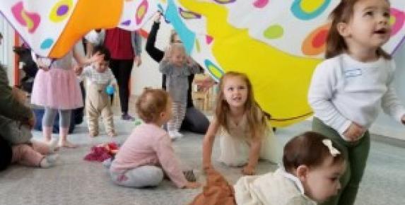 Music and Movement in Spanish (6 months - 5 yrs)