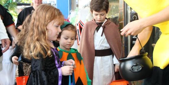 Petaluma’s Trick or Treat Trail